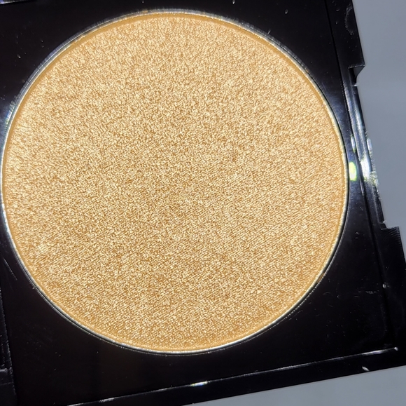 Shades by Shan Highlighter Powder Single Marjorie Brand New - Picture 8 of 13